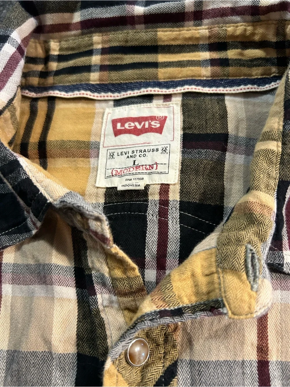 Levi's Modern Fit Pearl Snap Flannel Plaid Western Shirt Mens Large Granola Boy
